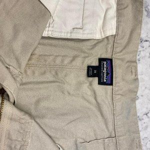 Vintage Patagonia 'Stand Up Hiking Shorts Cotton Khaki 5" size 36